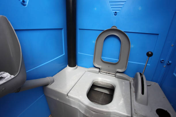 Portable Toilet Options We Offer in Linn, MO